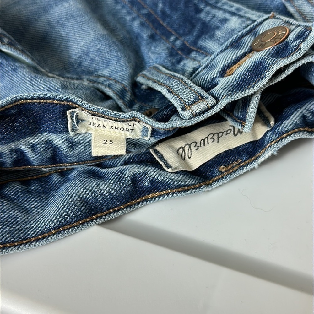 Madewell The Perfect Jean Short in Balsam Wash Tencel Denim Edition 25 - Picture 6 of 7